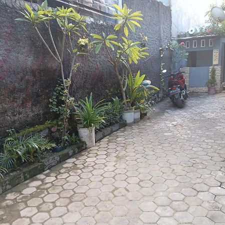 Ayu Homestay Kuta  Zewnętrze zdjęcie