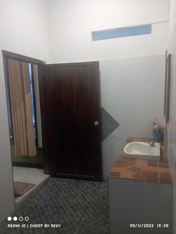 Ayu Homestay Kuta  Zewnętrze zdjęcie