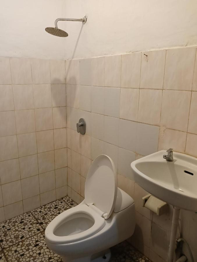 Ayu Homestay Kuta  Zewnętrze zdjęcie