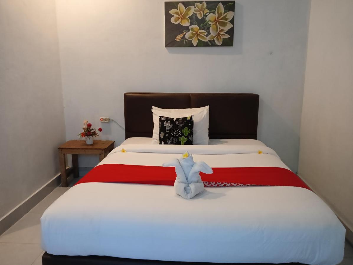 Ayu Homestay Kuta  Zewnętrze zdjęcie