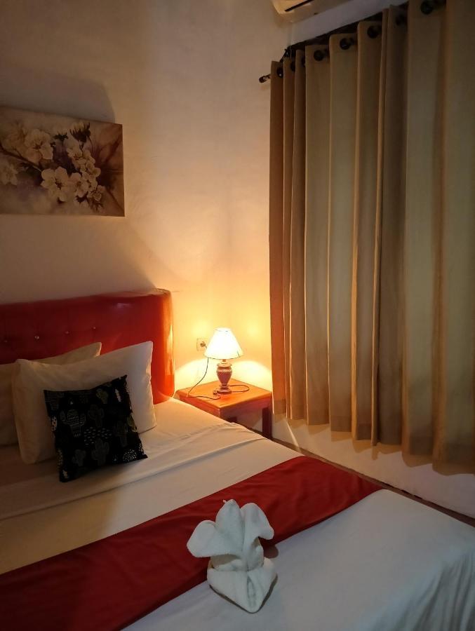 Ayu Homestay Kuta  Zewnętrze zdjęcie