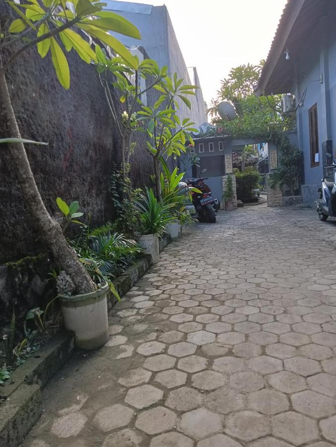 Ayu Homestay Kuta  Zewnętrze zdjęcie
