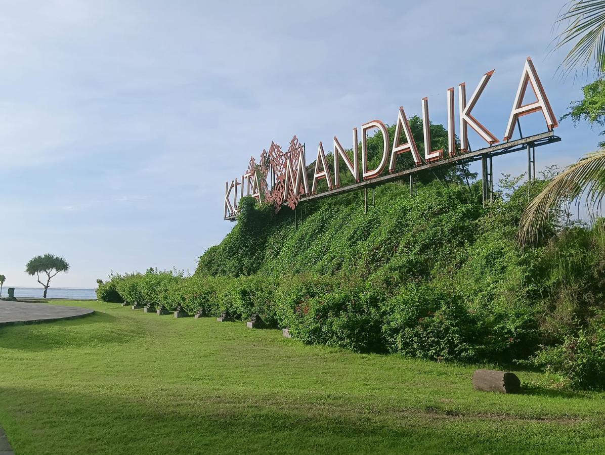 Ayu Homestay Kuta  Zewnętrze zdjęcie