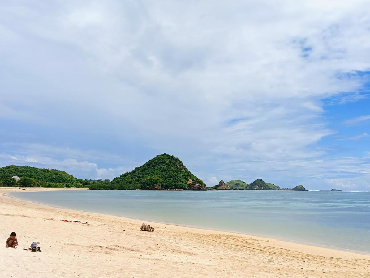 Ayu Homestay Kuta  Zewnętrze zdjęcie